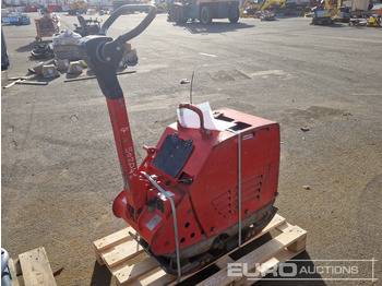 Asfalta ieklāšanas tehnika BOMAG