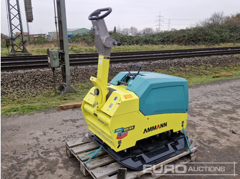 Asfalta ieklāšanas tehnika AMMANN