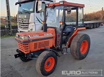Mini traktors KUBOTA