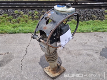 Asfalta ieklāšanas tehnika WEBER