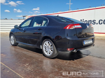 Vieglā automašīna 2010 Renault Laguna: foto 3