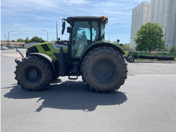 Traktors CLAAS Arion 660