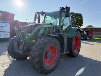 Traktors FENDT 724 Vario