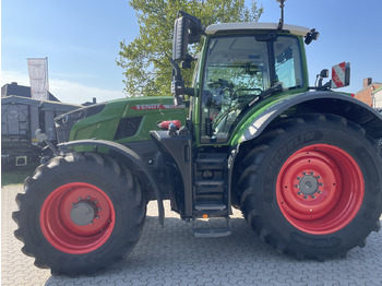 Traktors FENDT 728 Vario