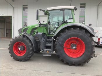 Traktors FENDT 824 Vario