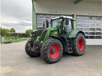 Traktors FENDT 826 Vario