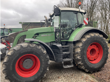 Traktors FENDT 927 Vario