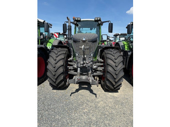 Traktors FENDT 942 Vario