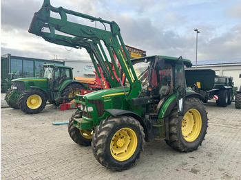 Traktors JOHN DEERE 5100R