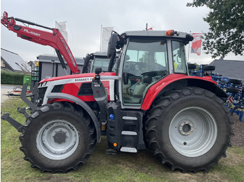 Traktors MASSEY FERGUSON 100 series
