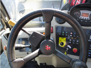 Iekrāvējs Massey Ferguson TH 7038 T4f: foto 3