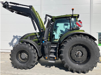 Traktors VALTRA