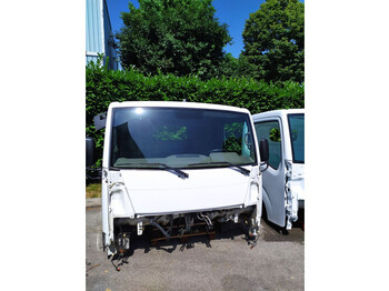 Kabīne un interjers - Kravas automašīna Nissan Cabstar (2007-2013): foto 4