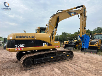 Kāpurķēžu ekskavators CATERPILLAR 320CL