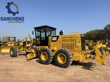 Greiders CATERPILLAR 140H: foto 2