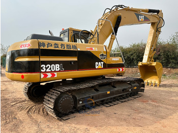 Kāpurķēžu ekskavators CATERPILLAR 320BL