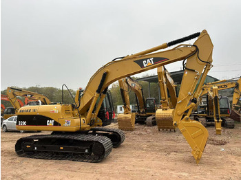 Kāpurķēžu ekskavators CATERPILLAR 320C: foto 3