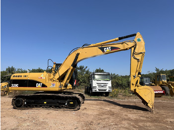 Kāpurķēžu ekskavators CATERPILLAR 320CL
