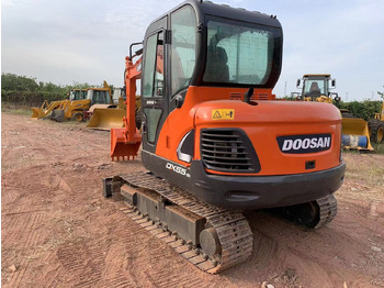 Ekskavators DOOSAN DX55: foto 4