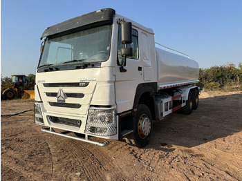 Autocisterna SINOTRUK HOWO