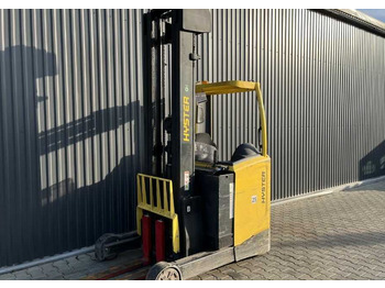 Bīdmasta krautņotājs HYSTER