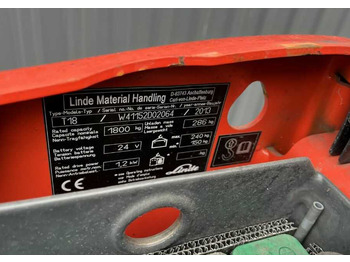 Rokas palešu ratiņi Linde T18: foto 4 Rokas palešu ratiņi Linde T18: foto 4