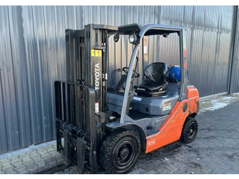 Gāzes iekrāvējs TOYOTA FGF 25