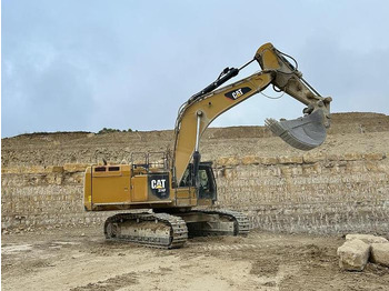 Ekskavators CATERPILLAR 374