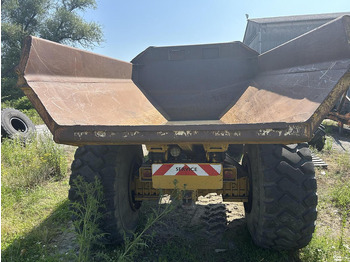 Bezceļu pašizgāzējs VOLVO A25