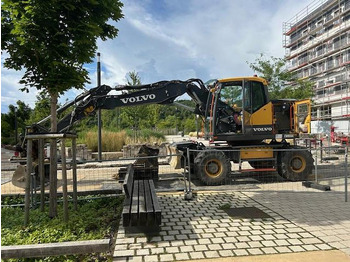 Riteņu ekskavators VOLVO EWR150E