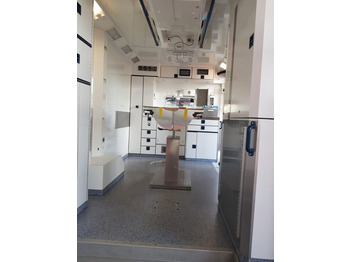 Ātrās palīdzības mašīna Mercedes-Benz RTW / Tierrettung / Tierarzt / OP: foto 5 Ātrās palīdzības mašīna Mercedes-Benz RTW / Tierrettung / Tierarzt / OP: foto 5