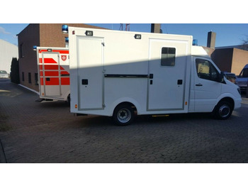 Ātrās palīdzības mašīna MERCEDES-BENZ Sprinter 519