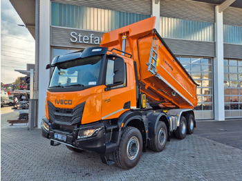 Kravas automašīna pašizgāzējs IVECO
