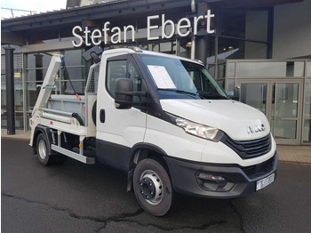 Būvgružu konteineru vedējs IVECO Daily 70c18