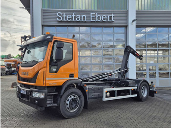 Pacēlājs ar āķi IVECO