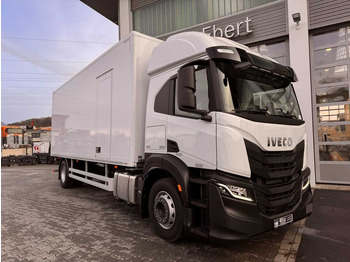 Kravas automašīna ar slēgto virsbūvi IVECO S-WAY