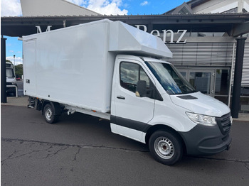 Furgons ar slēgtā virsbūve MERCEDES-BENZ Sprinter 317