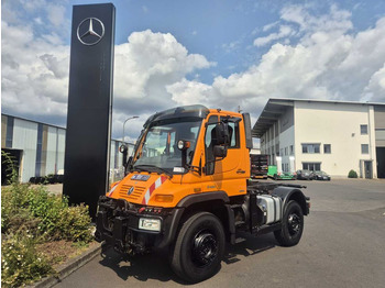 Šasija kravas automašīna UNIMOG U400