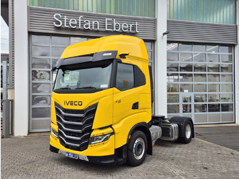 Vilcējs IVECO X-WAY