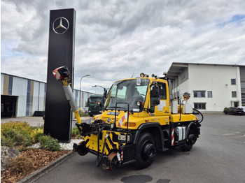 Kravas automašīna UNIMOG U400