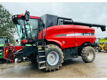 Labības kombains CASE IH