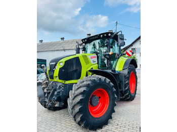 Traktors CLAAS Axion 810