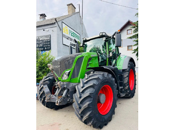 Traktors FENDT 828 Vario
