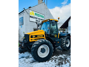 Traktors JCB