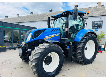 Traktors NEW HOLLAND T7