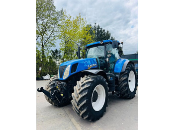 Traktors NEW HOLLAND T7
