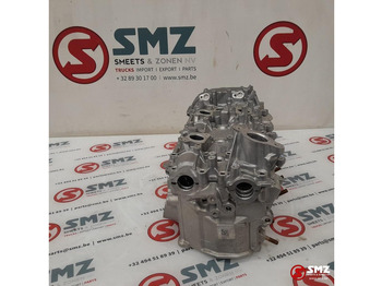 Dzinējs un rezerves daļas - Vieglā automašīna Mercedes-Benz Occ cilinderkop + kleppendeksel links AMG C63S Mer: foto 4