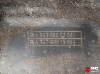 Virsbūve un ārpuse - Kravas automašīna Mercedes-Benz Occ spatbord + spatbordbeugel Econic rechtsachtera: foto 5 Virsbūve un ārpuse - Kravas automašīna Mercedes-Benz Occ spatbord + spatbordbeugel Econic rechtsachtera: foto 5