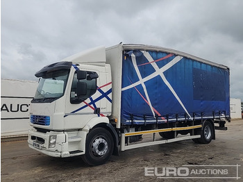 Kravas automašīna ar tentu VOLVO