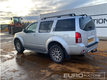 SUV 2014 Nissan Pathfinder: foto 3 SUV 2014 Nissan Pathfinder: foto 3